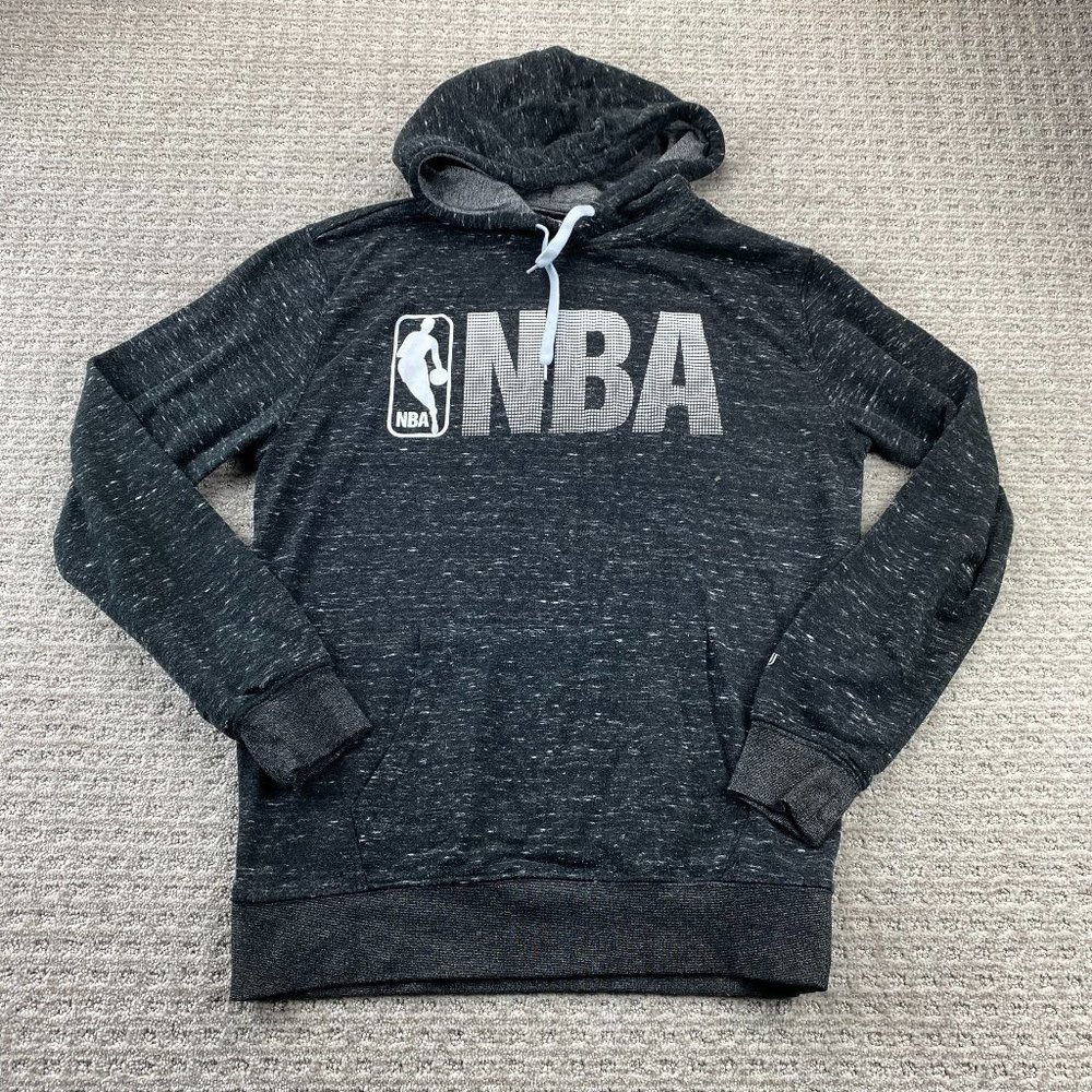 NBA Hoodie Shirt Men Medium M Black Gray Basketball Spell Out Hooded Activewear